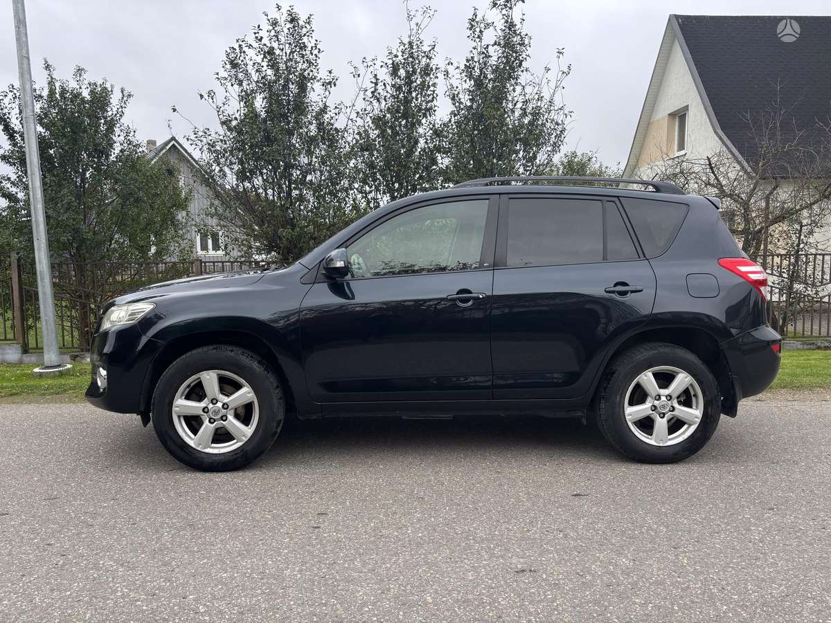 Toyota RAV4 2011 — engine 2231 cm³, 150 HP (110kW)