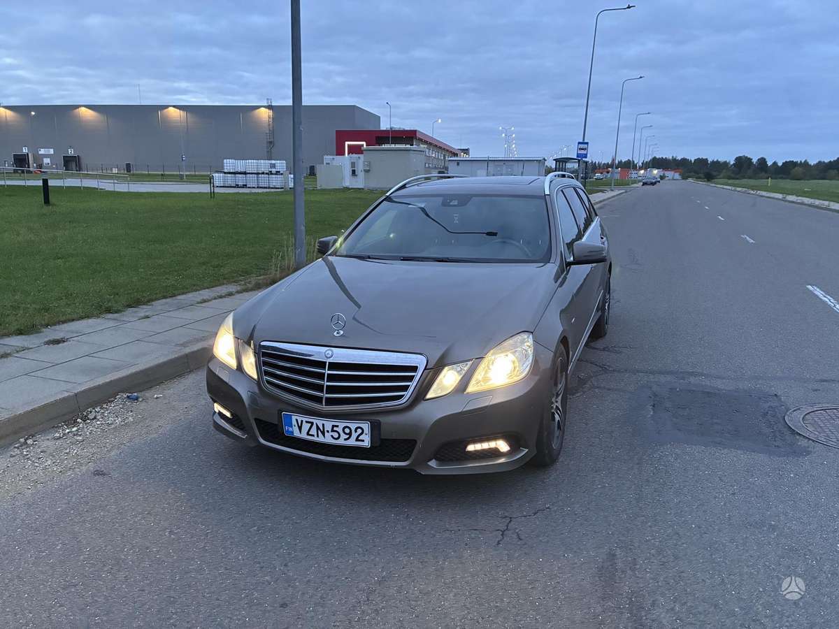 Mercedes-Benz E250, 2010 — vehicle for AFU from Europe