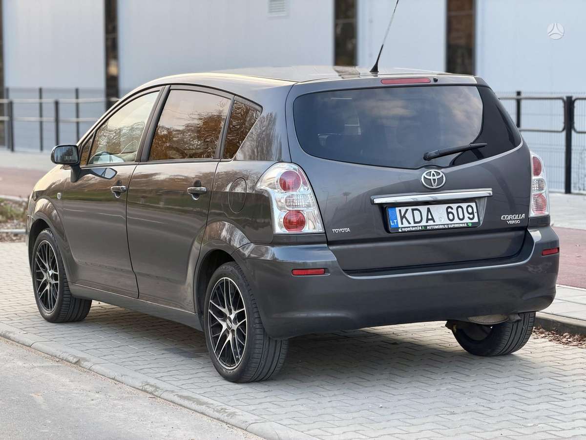 Toyota Corolla 2008 — photo 7