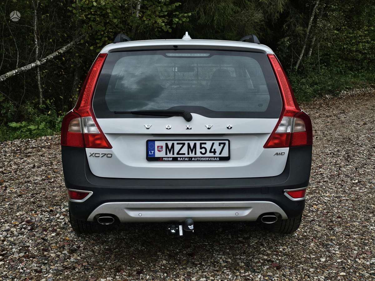 Volvo XC70 2009 — photo 10