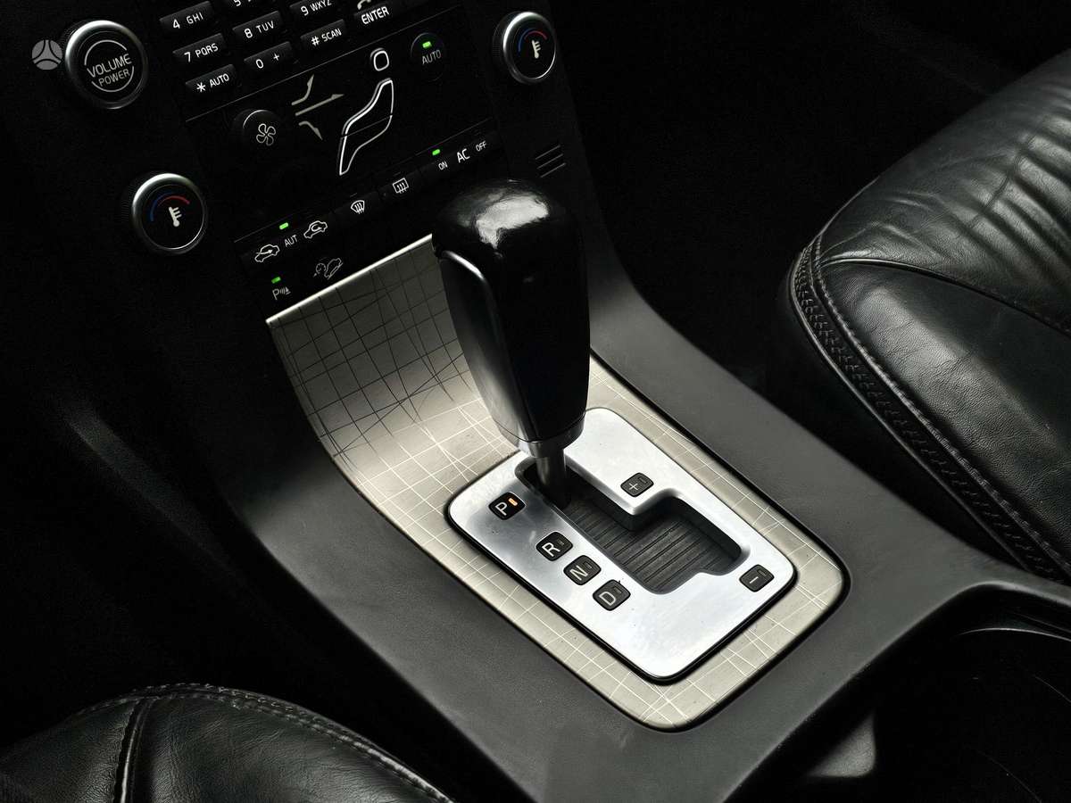 Volvo XC70 2009 — photo 20