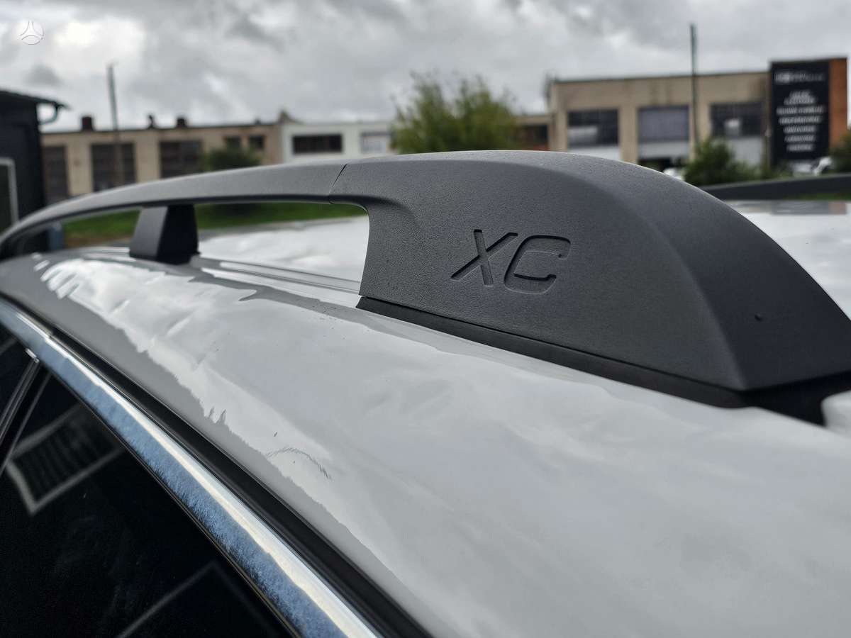 Volvo XC70 2009 — photo 26