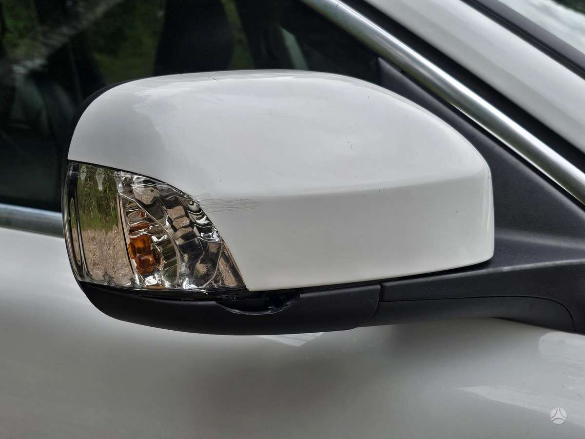 Volvo XC70 2009 — photo 32