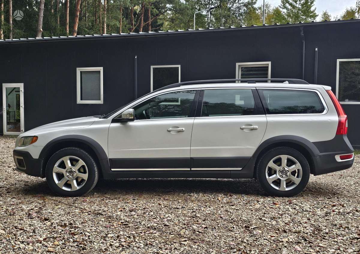 Volvo XC70 2009 — photo 8