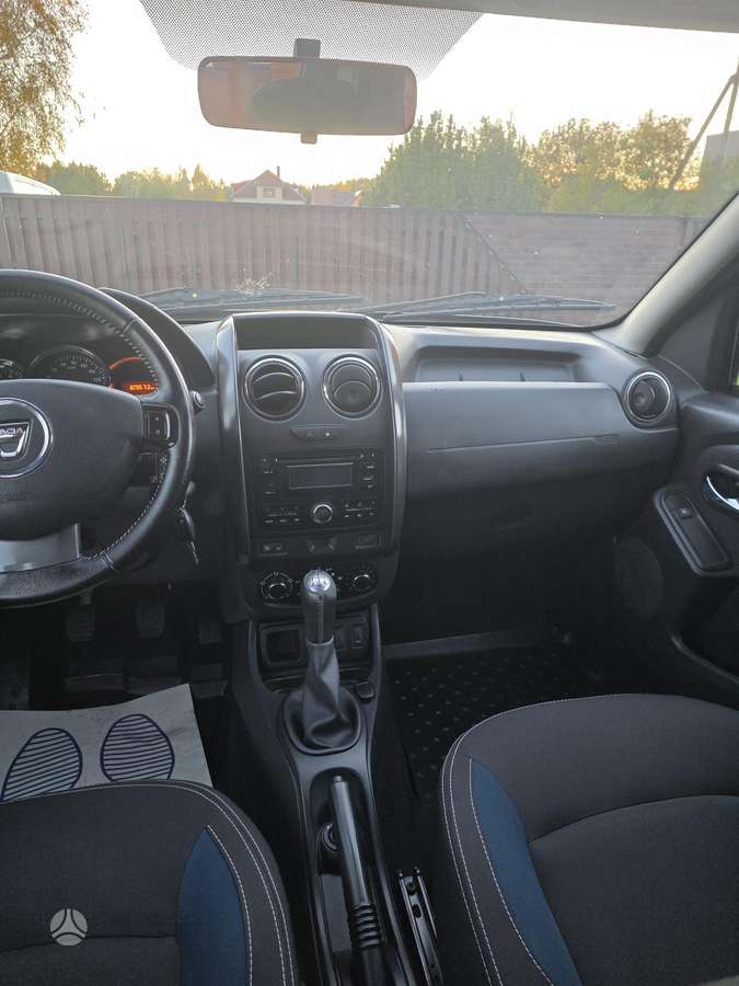 Dacia Duster 2015 — photo 23