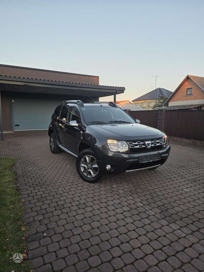 Dacia Duster 2015 — interior