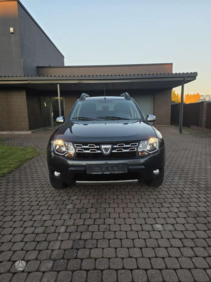 Dacia Duster 2015 — engine 1598 cm³, 105 HP (77kW)