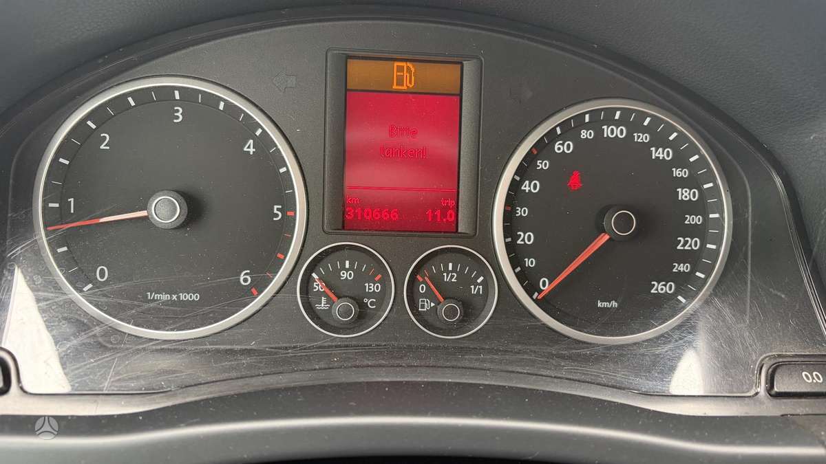 Volkswagen Tiguan 2009 — photo 24