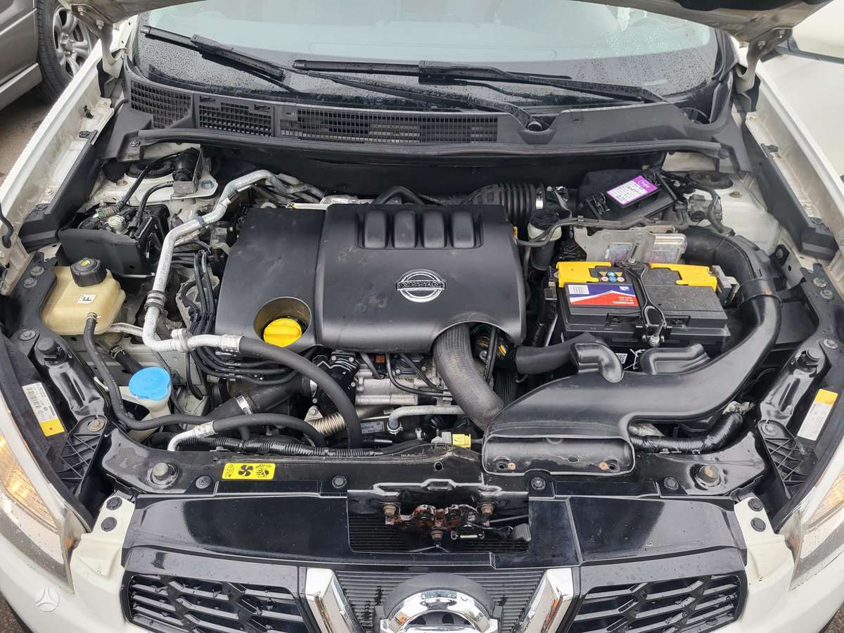 Nissan Qashqai+2 2010 — photo 26