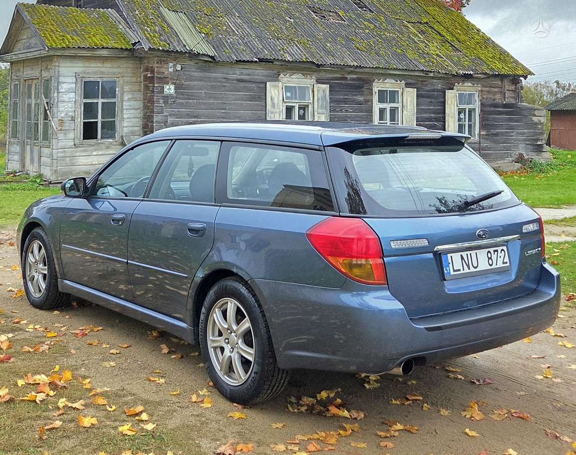 Subaru Legacy 2004 — engine 1994 cm³, 137 HP (101kW)