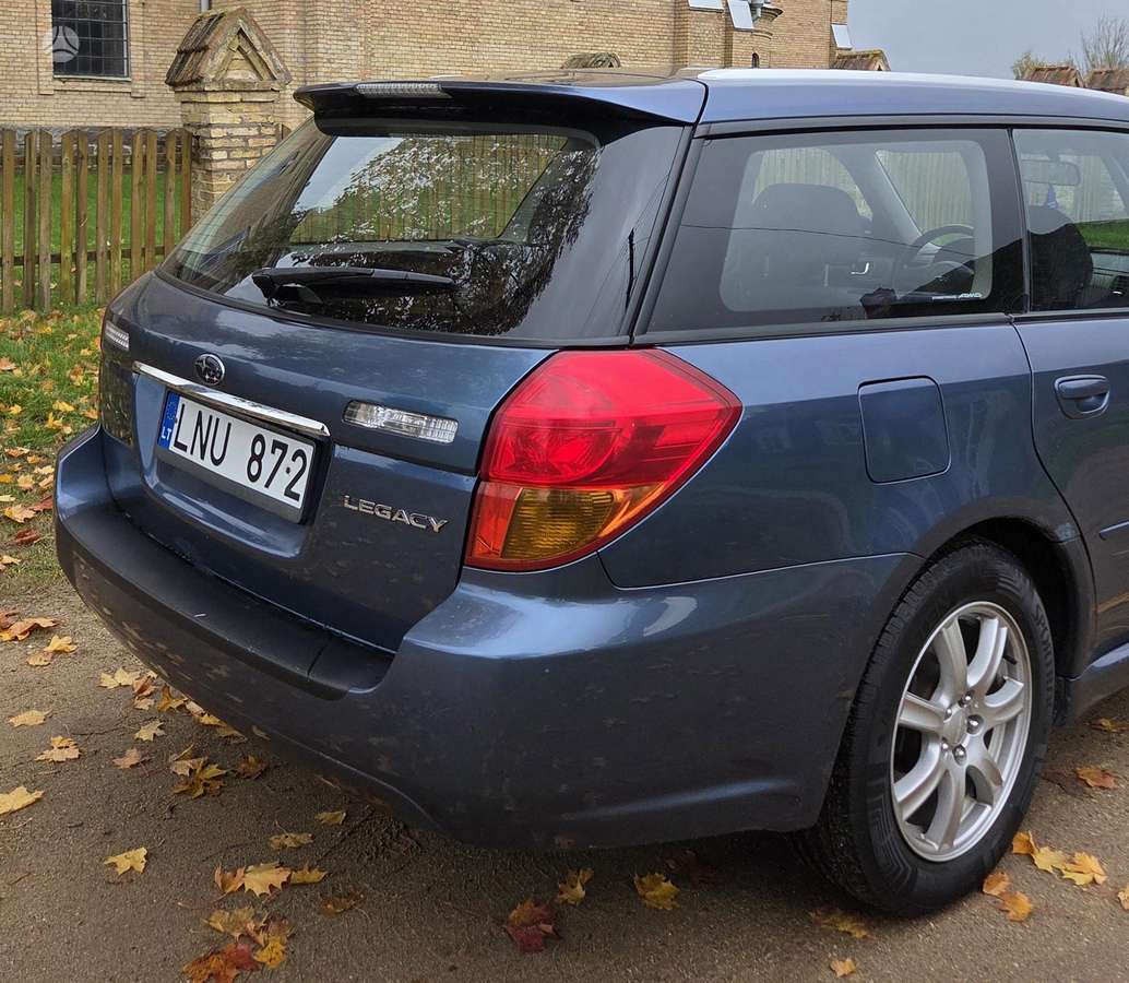 Subaru Legacy 2004 — photo 8