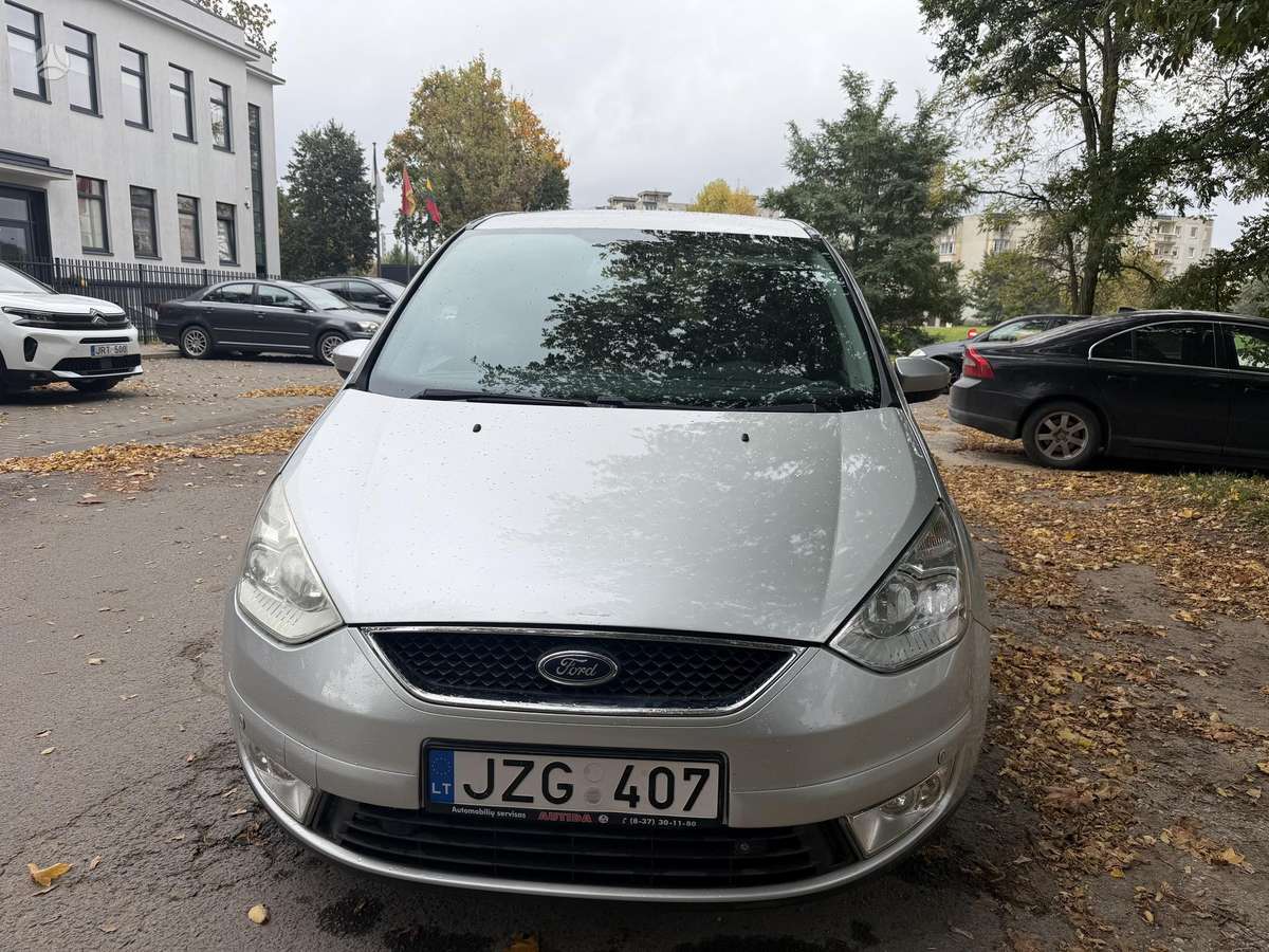Ford Galaxy 2006 — вигляд ззаду