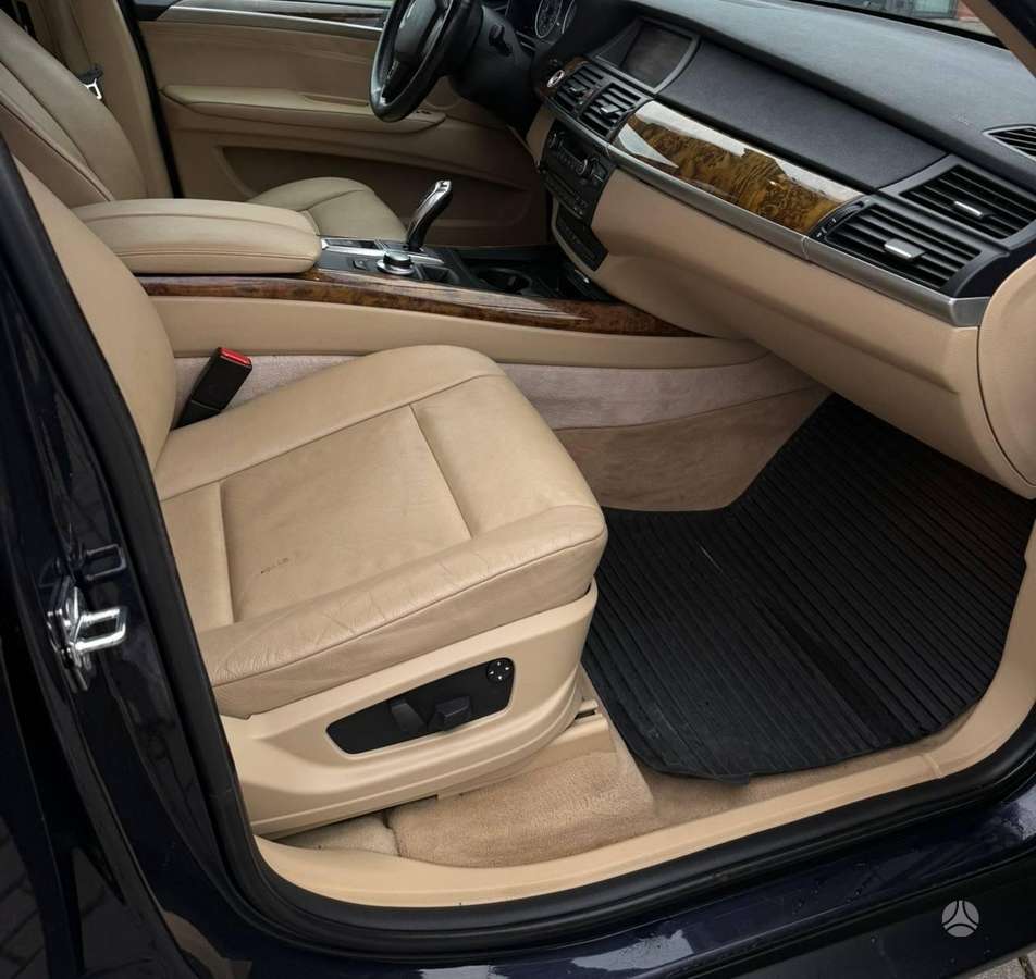 BMW X5 2007 — фото 18