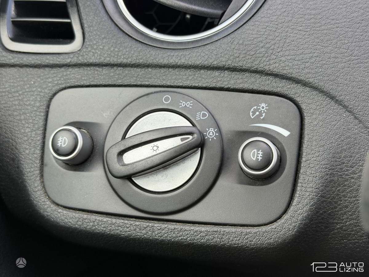 Ford S-MAX 2013 — photo 23