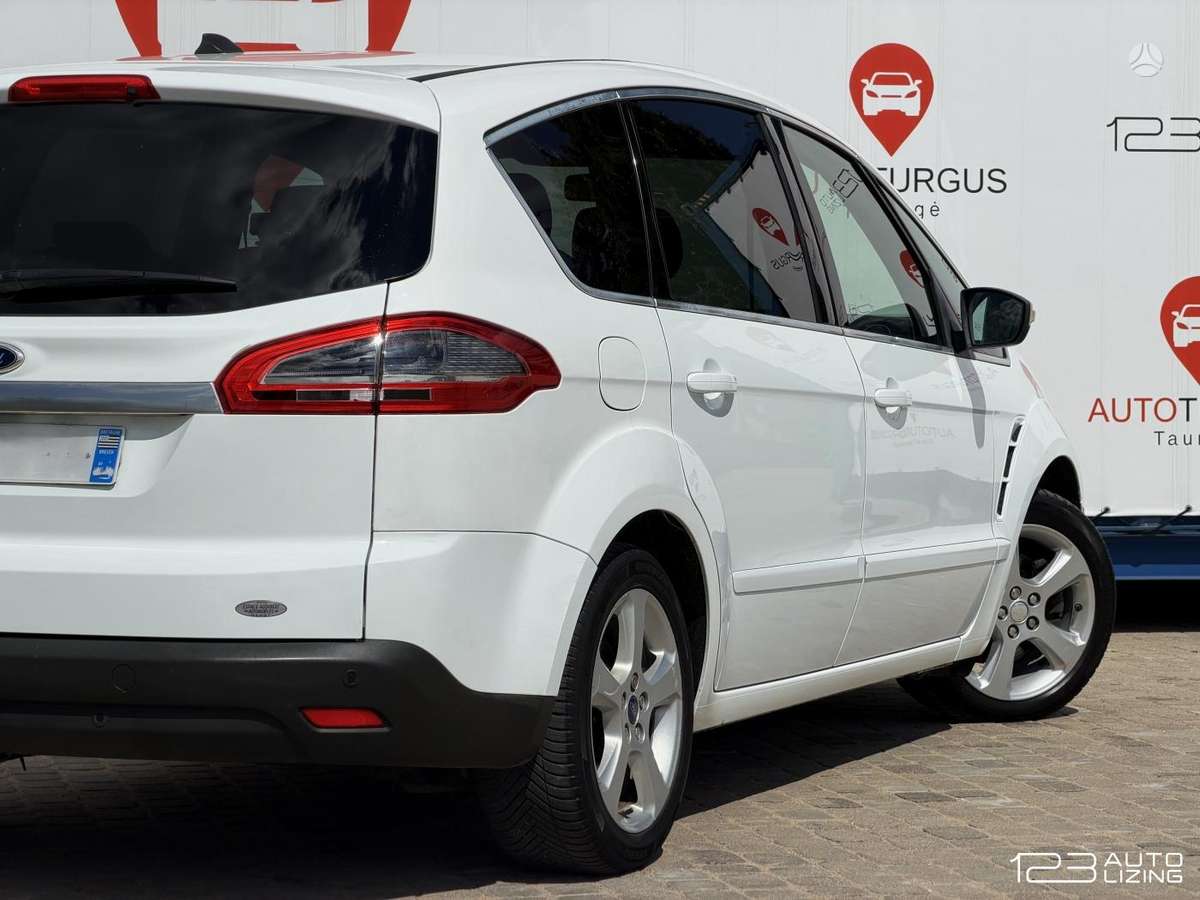 Ford S-MAX 2013 — photo 9