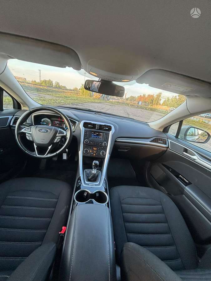Ford Mondeo 2015 — фото 11