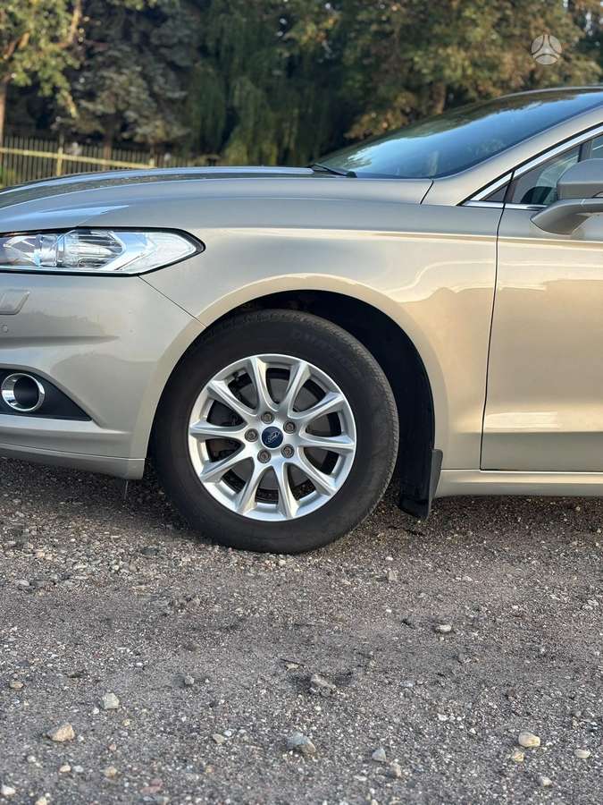 Ford Mondeo 2015 — фото 7