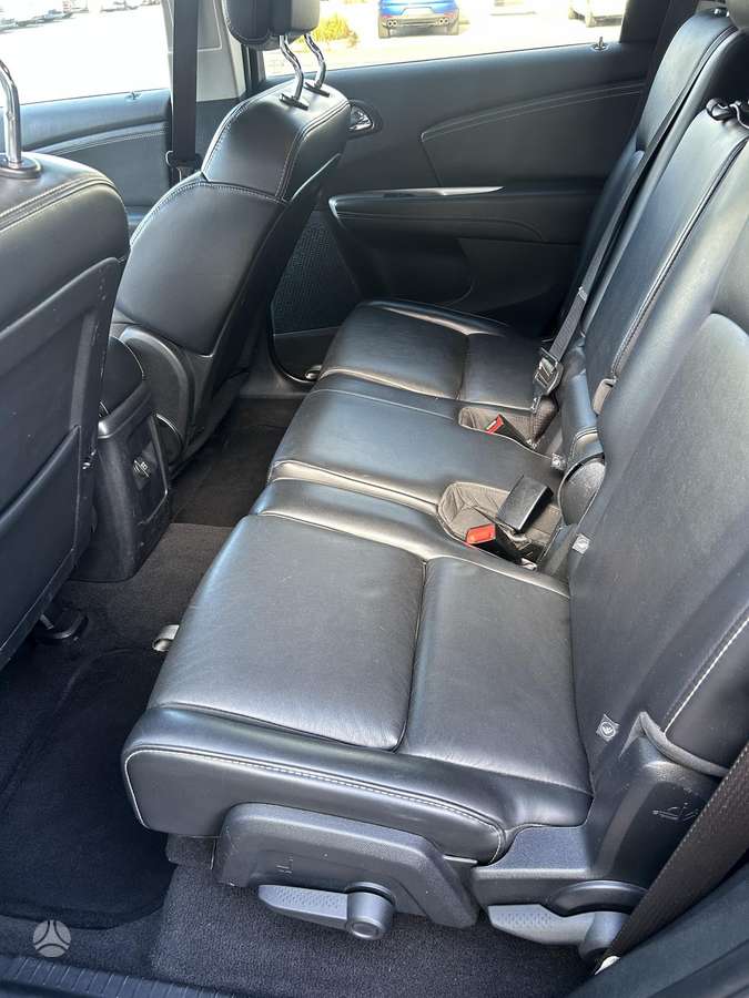 Fiat Freemont 2012 — photo 11