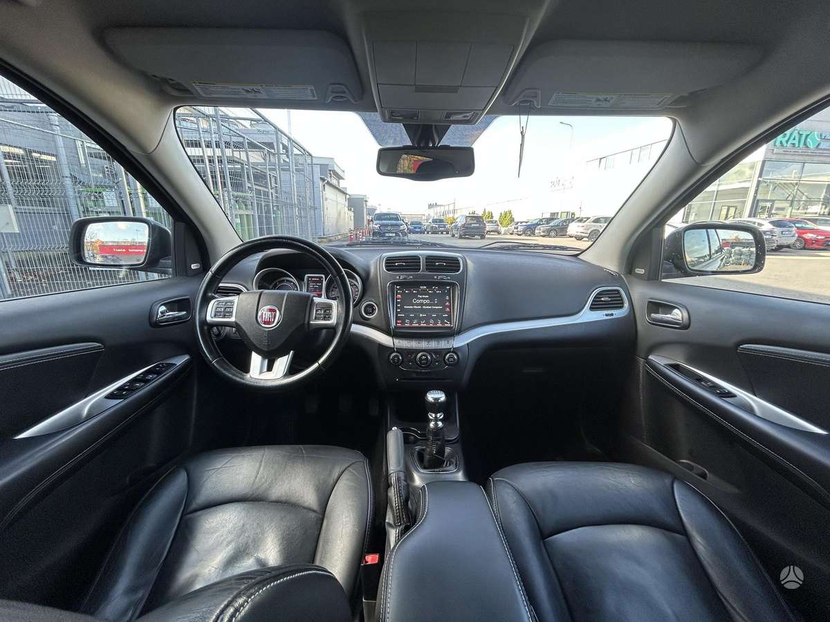 Fiat Freemont 2012 — photo 12