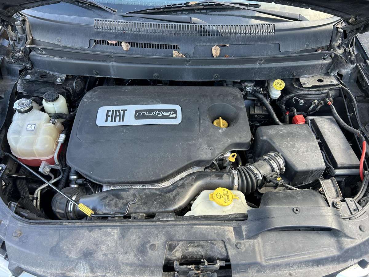 Fiat Freemont 2012 — photo 16