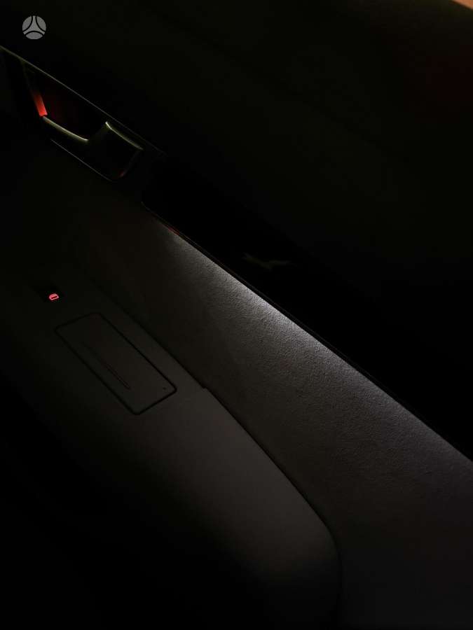 Audi A6 2011 — photo 15