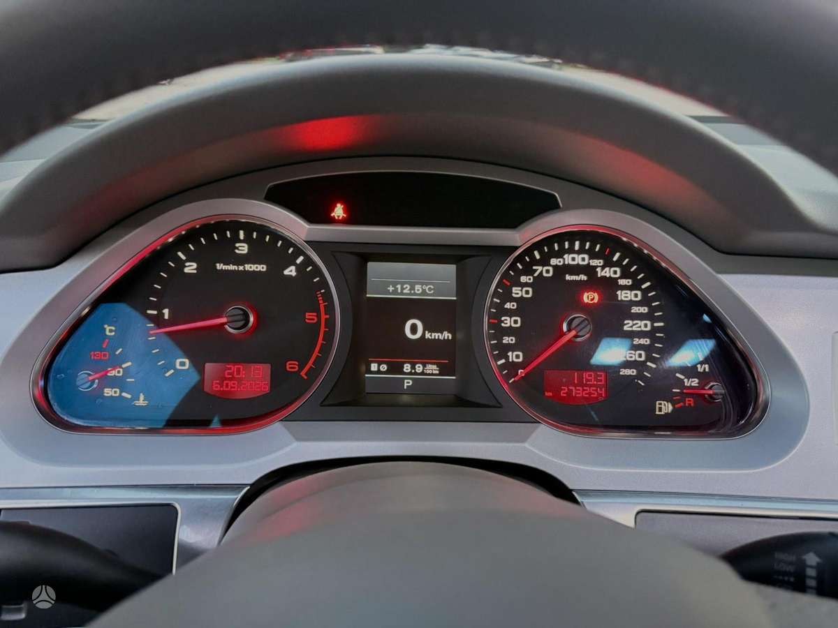 Audi A6 2011 — photo 22