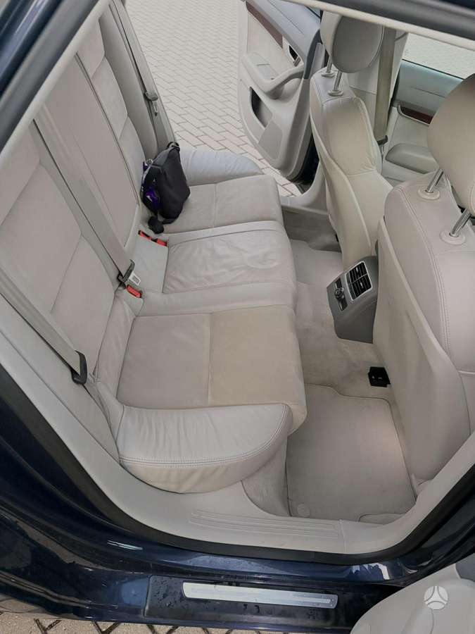 Audi A6 2011 — photo 6