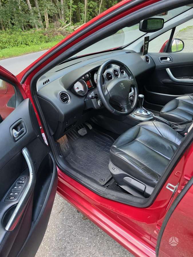 Peugeot 308 2008 — двигун 1997 cm³, 136 HP (100kW)
