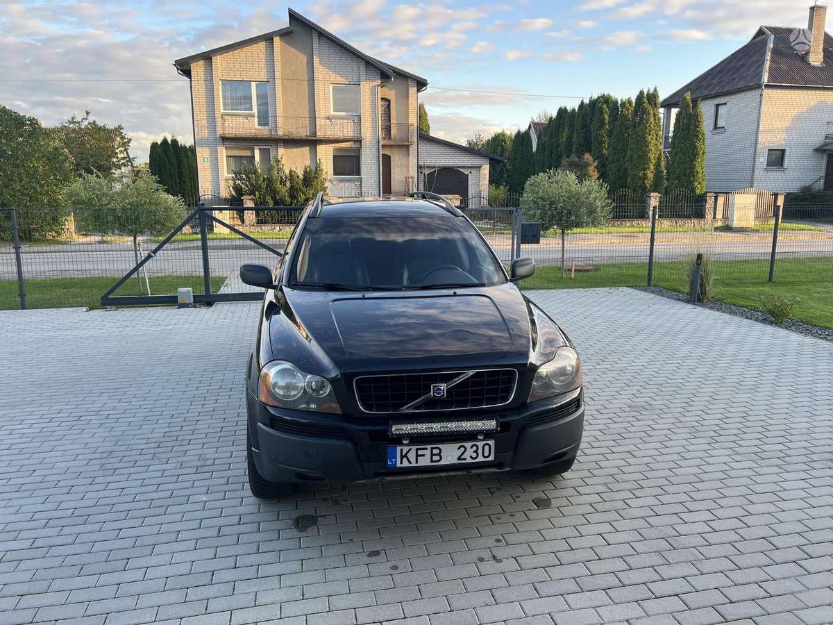 Volvo XC90 2005 — engine 2400 cm³, 163 HP (120kW)