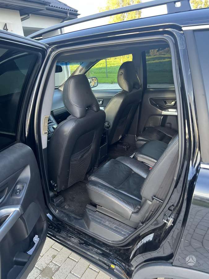 Volvo XC90 2005 — photo 9