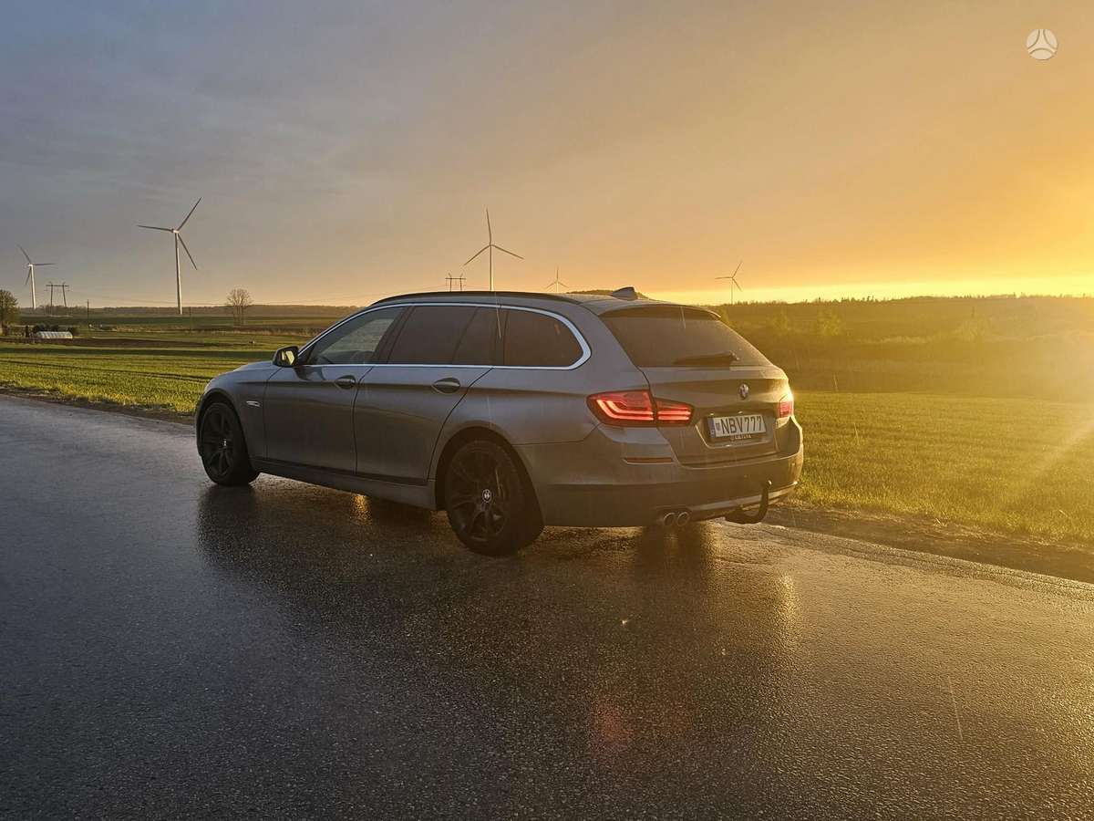 BMW 520 2012 — photo 13