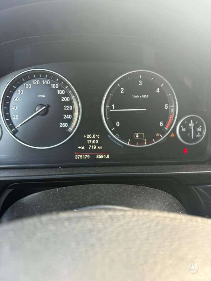 BMW 520 2012 — photo 19