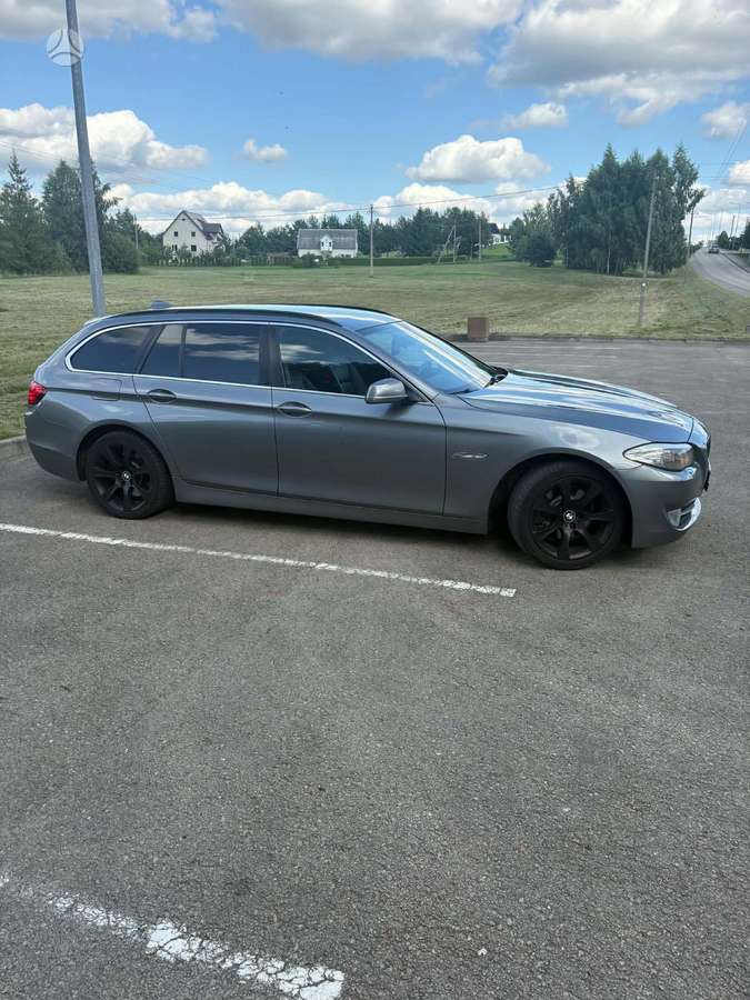 BMW 520 2012 — photo 6