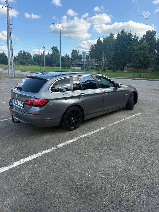 BMW 520 2012 — photo 7