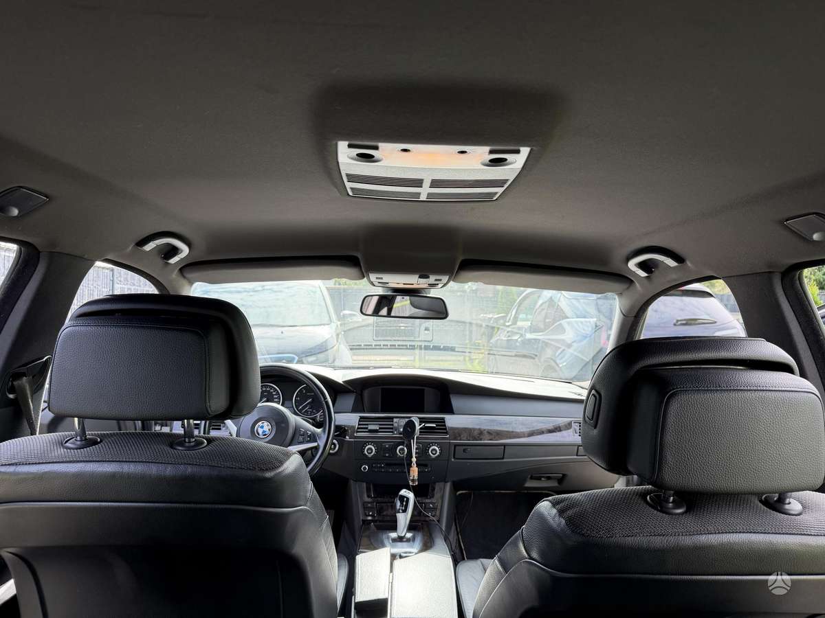 BMW 525 2009 — photo 15