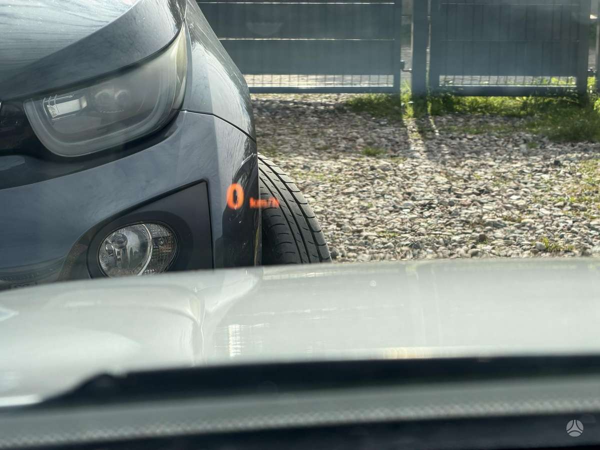 BMW 525 2009 — photo 18