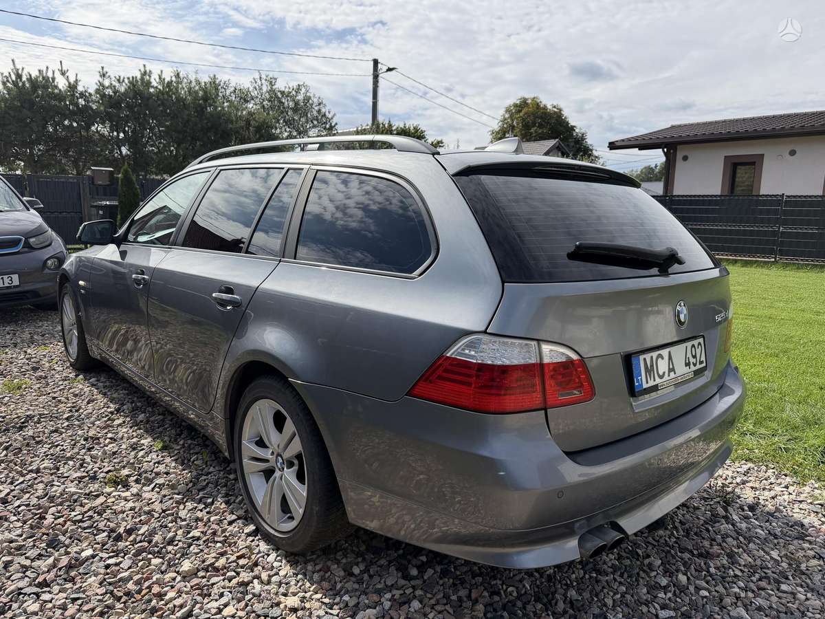 BMW 525 2009 — engine 2993 cm³, 197 HP (145kW)