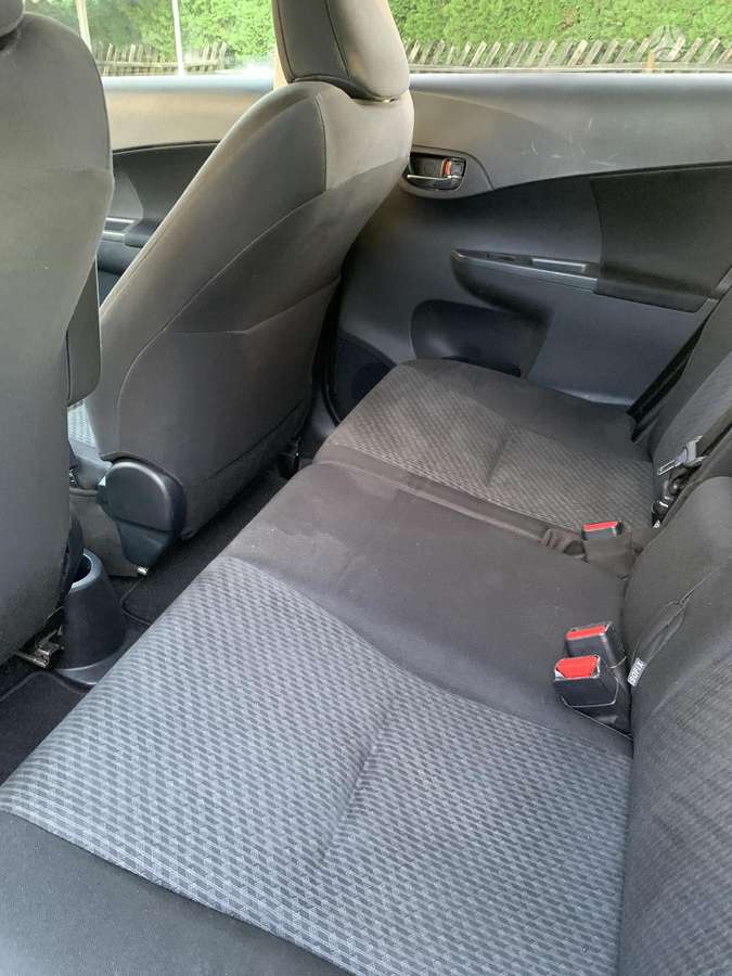 Toyota Verso-S 2011 — photo 14