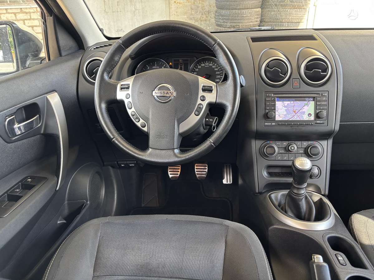 Nissan Qashqai+2 2012 — photo 13