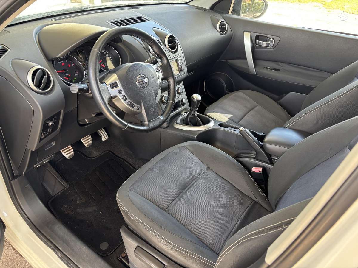Nissan Qashqai+2 2012 — photo 8