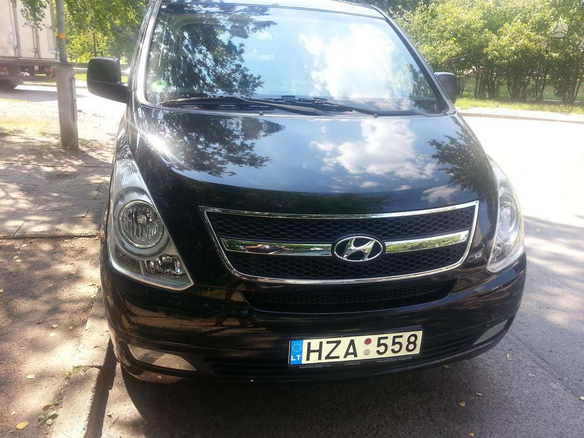 Hyundai H1 2008 — rear view