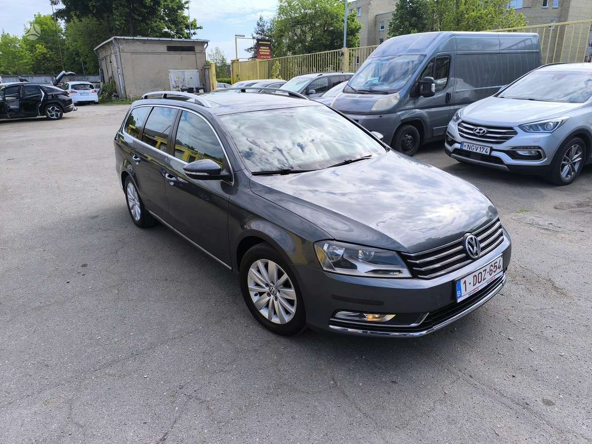 Volkswagen Passat 2012 — vehicle for AFU Ukraine