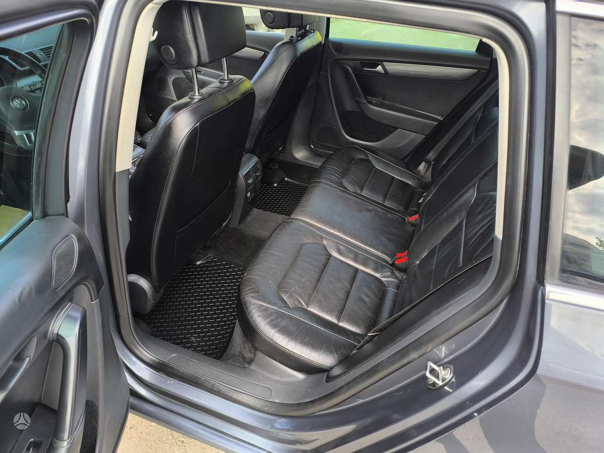 Volkswagen Passat 2012 — photo 13
