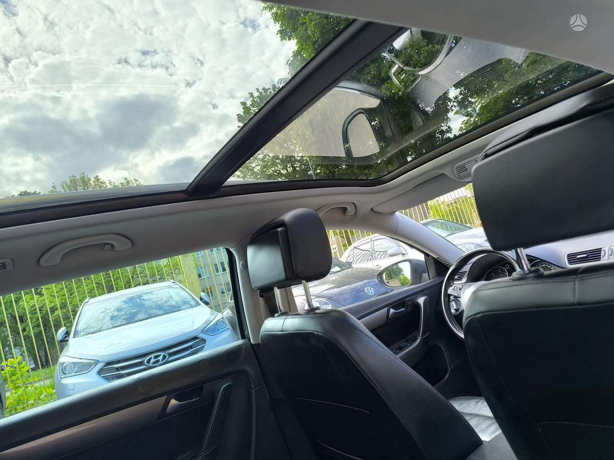 Volkswagen Passat 2012 — photo 19