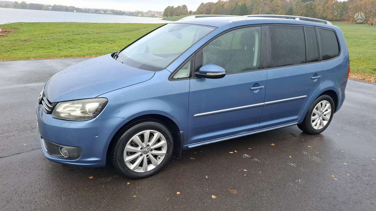 Volkswagen Touran 2012 — engine 1968 cm³, 170 HP (125kW)