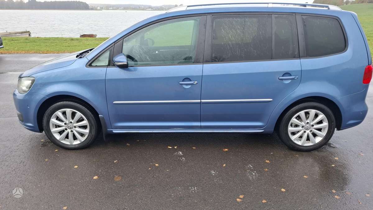 Volkswagen Touran 2012 — photo 5
