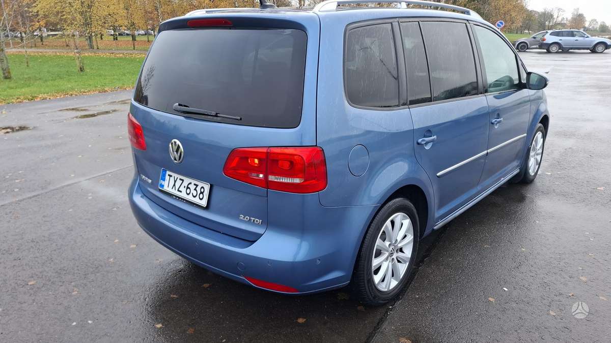 Volkswagen Touran 2012 — photo 8