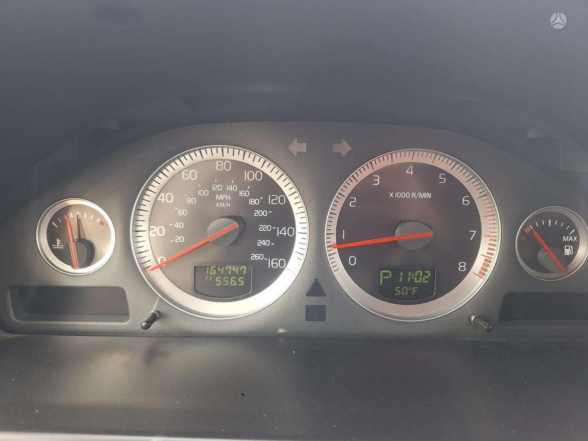Volvo XC90 2011 — photo 15