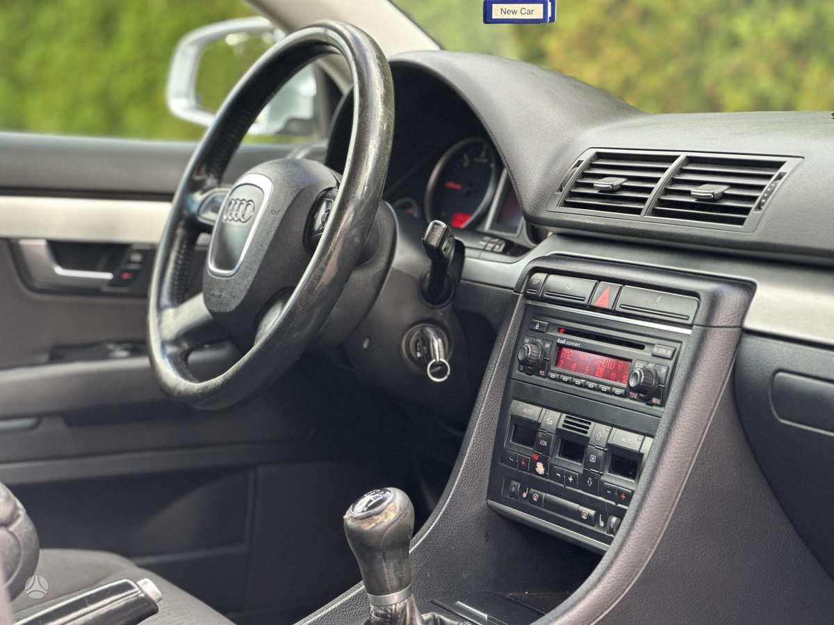 Audi A4 2006 — photo 13