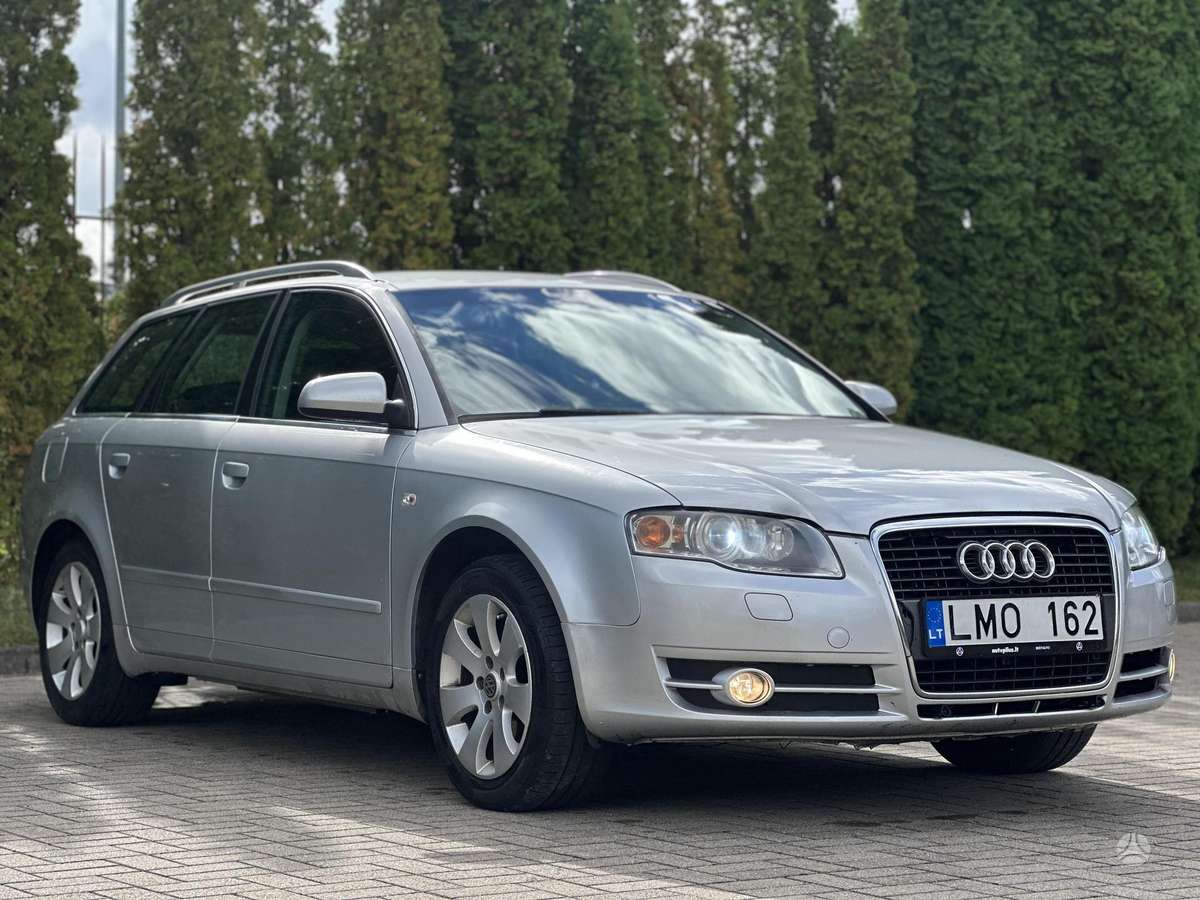 Audi A4 2006 — rear view